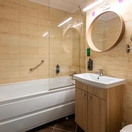 מלון Ibis Styles ונוס