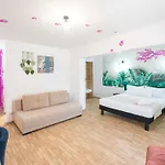 Ibis Styles 4*