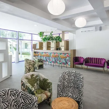 Ibis Styles Отель